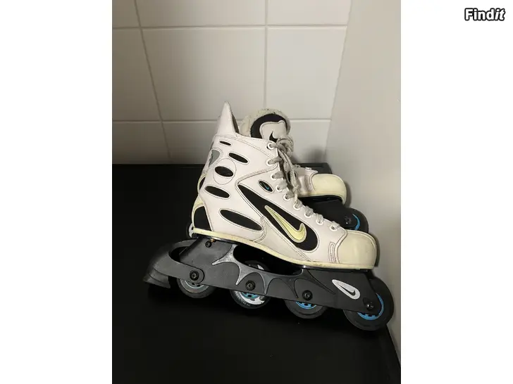 Säljes White on White Nike Zoom Air