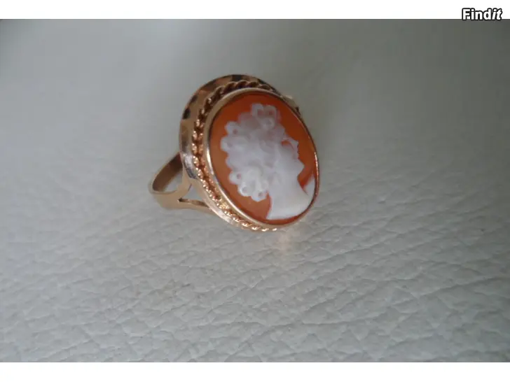 Säljes Camee kultasormus 1980-luv. koko 18