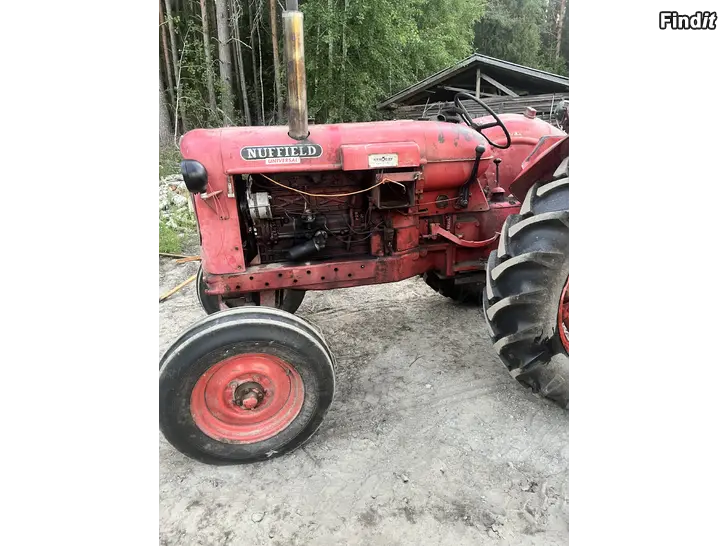 Säljes Nuffield 4Dm i delar