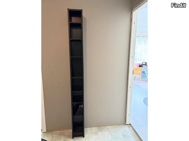 Myydään IKEA CD / DVD HYLLA