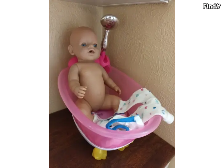 Myydään Baby Born nukke, punkka ja vaatteet