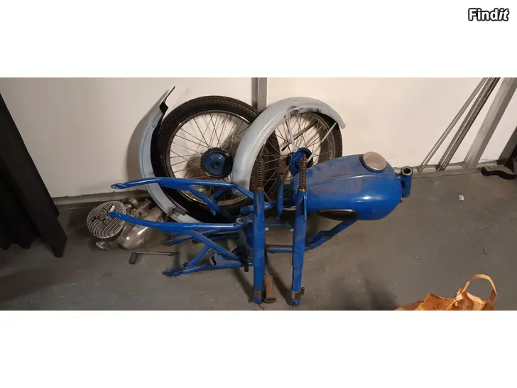 Myydään Wanha moottoripyörä 50-60 luvulta