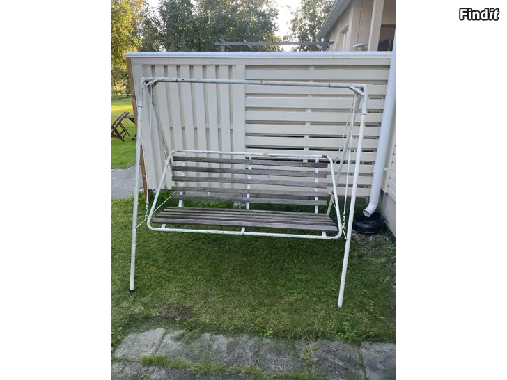 Säljes Trädgårds gunga