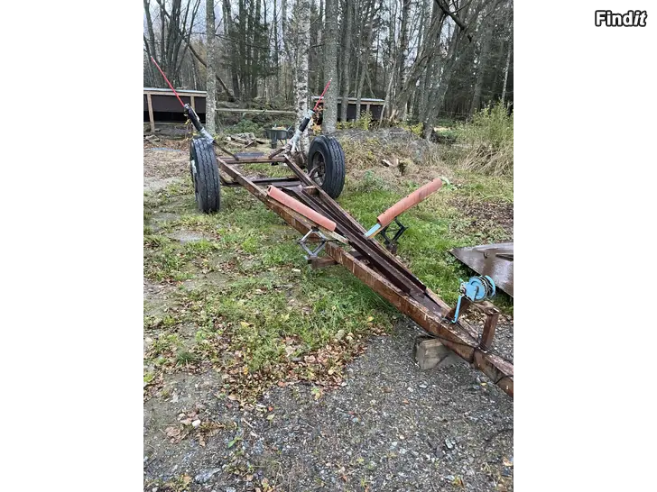 Myydään Båtvagn