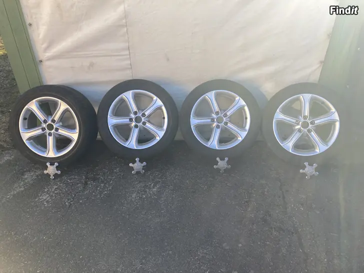 Myydään Audi Alkuperäiset Aluvanteet + Kesärenkaat Bridgestone 225/50R17