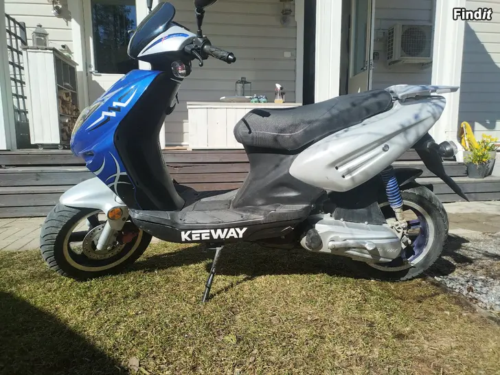 Säljes Moped SYM skoter