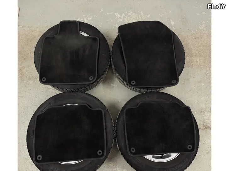 Säljes Volvo V90 mattosarja ja lastausverkko sekä puskurinpalkki