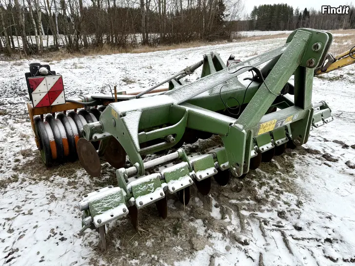 Säljes Amazone Actros 3001 Tallriksharv