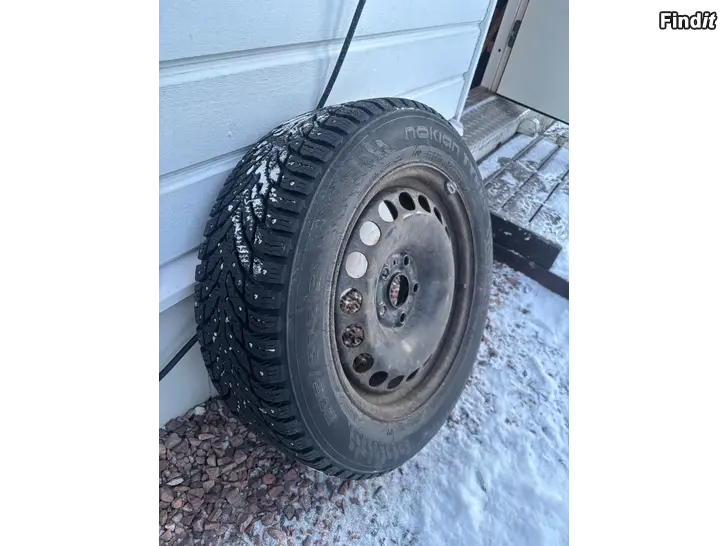 Säljes Nokia hakkapelitta 9 205/55 r16