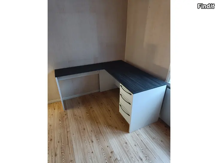 Säljes Sotka skrivbord