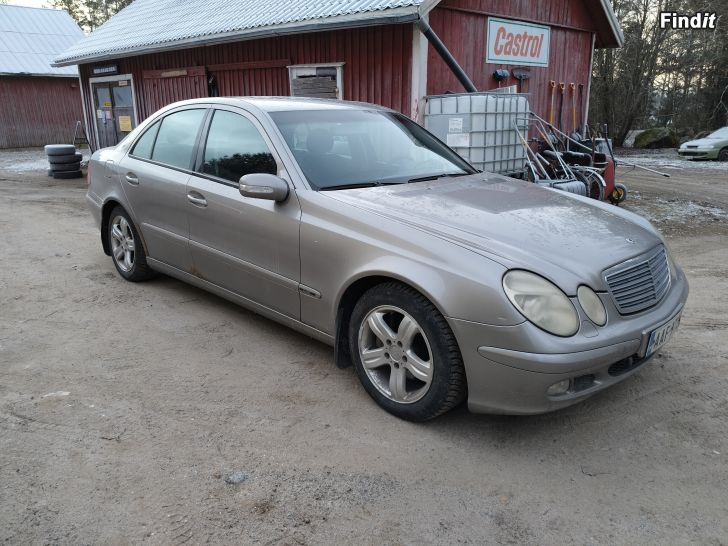 Myydään W211 mercedes-benz