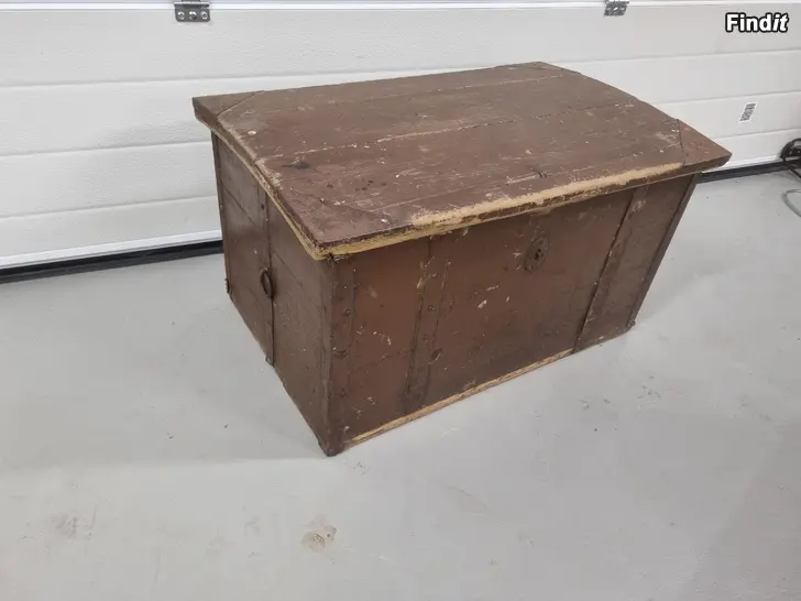 Säljes Gammal kista