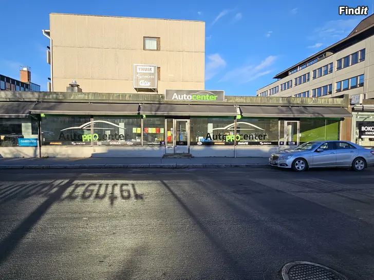 Uthyres Stor och mångsidig affärslokal uthyres  bästa läge i Jakobstads centrum