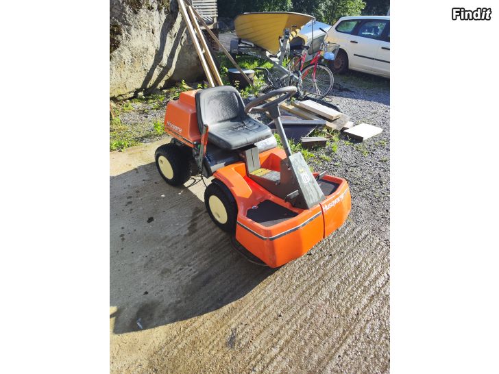 Myydään Husqvarna Rider 850 ajoleikkuri
