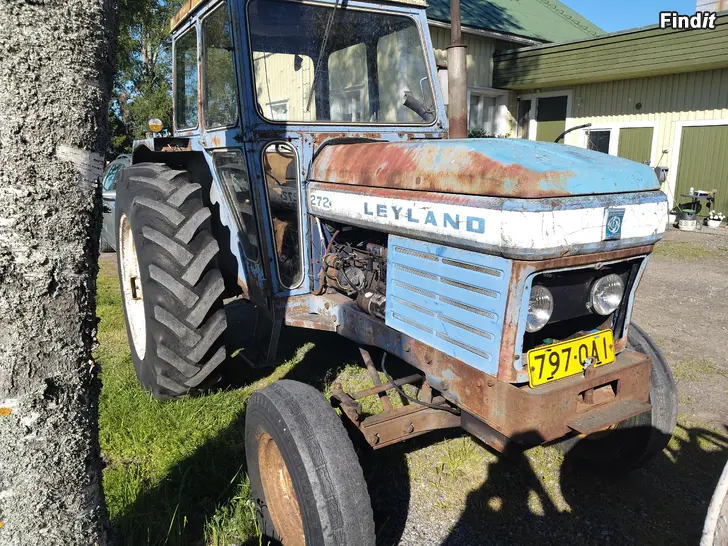 Myydään Leyland 272