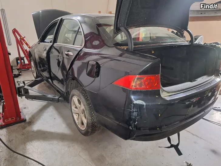 Myydään Honda accord 2,2 i-ctdi -08vm osina