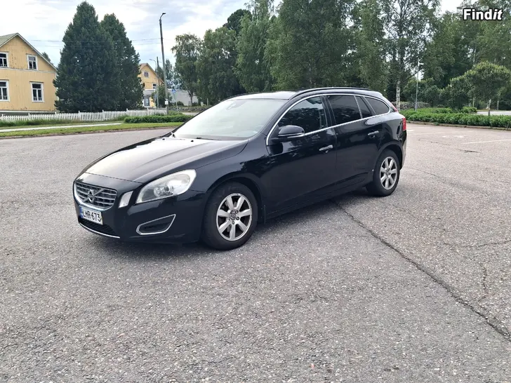Myydään volvo v60 1.6D edrive aj.310tkm vm-2012
