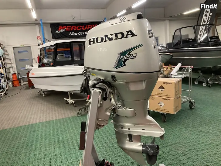 Säljes BEGANAD HONDA BF50 SRTU -04