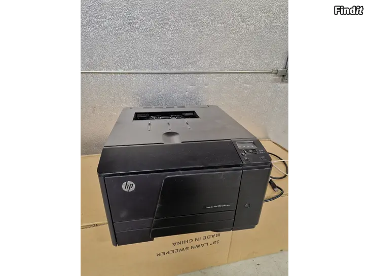 Säljes Färg Laser printer