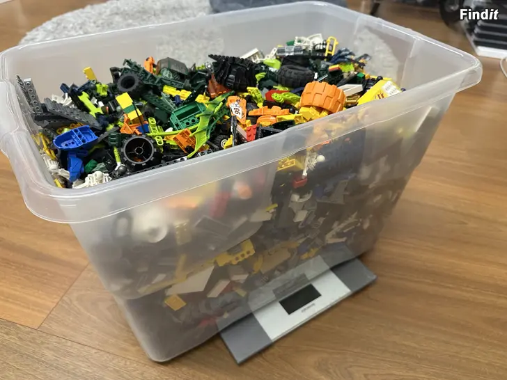 Säljes 15kg Lego