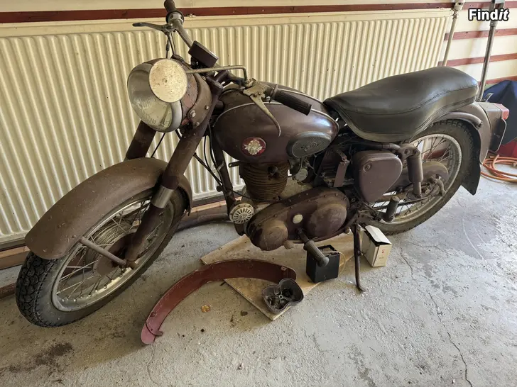 Säljes BSA från 1957 som projekt/renoveringsobjekt