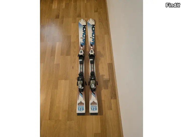 Säljes Salomon Enduro JR 800 slalomskidor