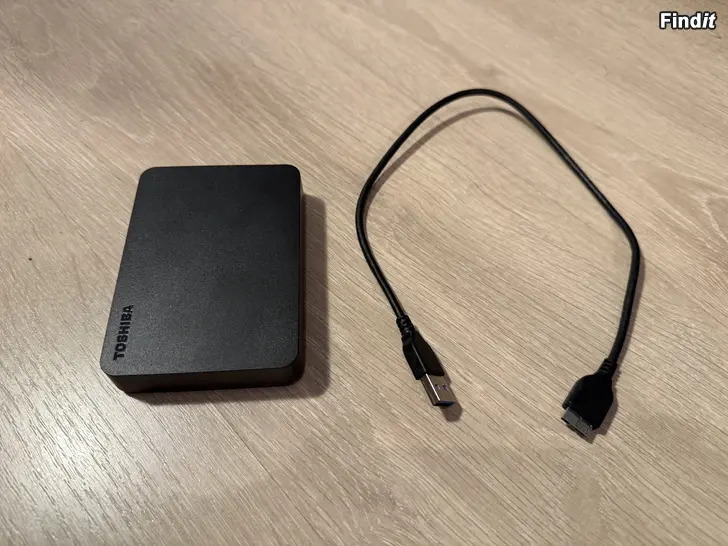 Säljes Toshiba Canvio Basics 4 Tb extern hårddisk 2,5