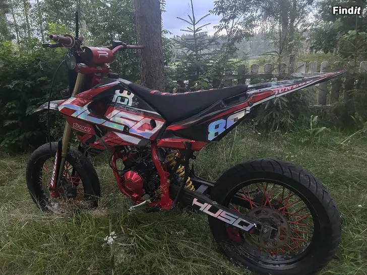 Myydään CH racing 2008