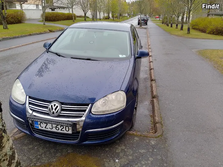 Myydään Auto myydään