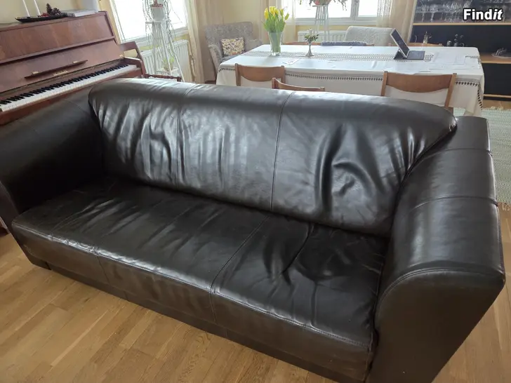 Säljes Soffgrupp i läder,  nahkainen sohvaryhmä