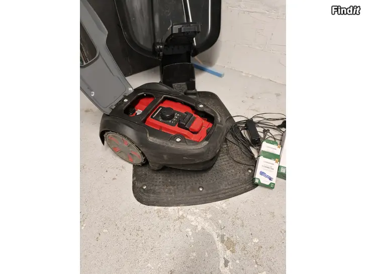 Myydään Robotklippare Powerworks R7