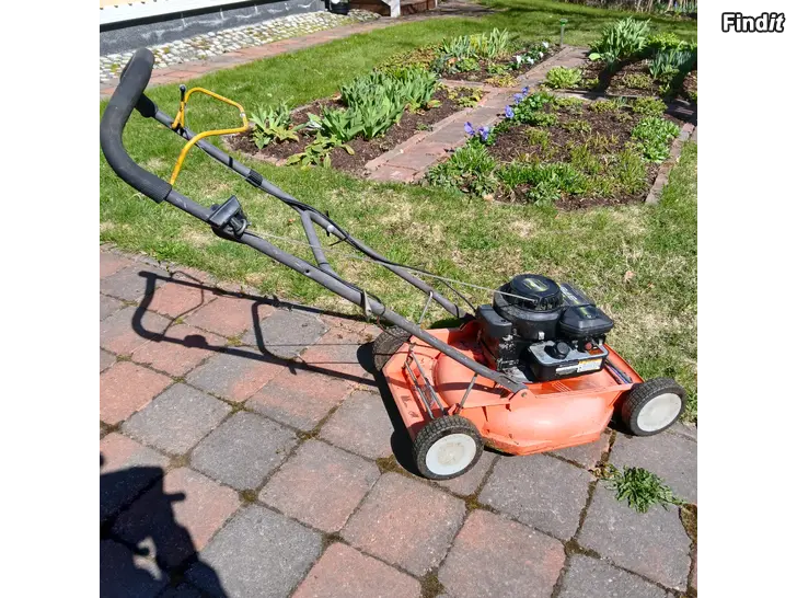 Myydään Ruohonleikkuri