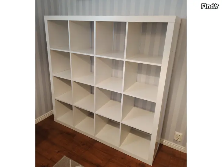 Säljes IKEA bokhylla
