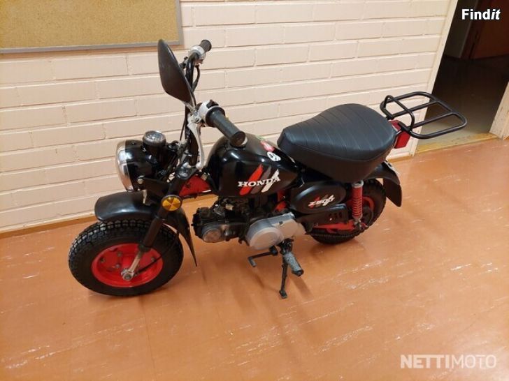 Myydään Honda monkey