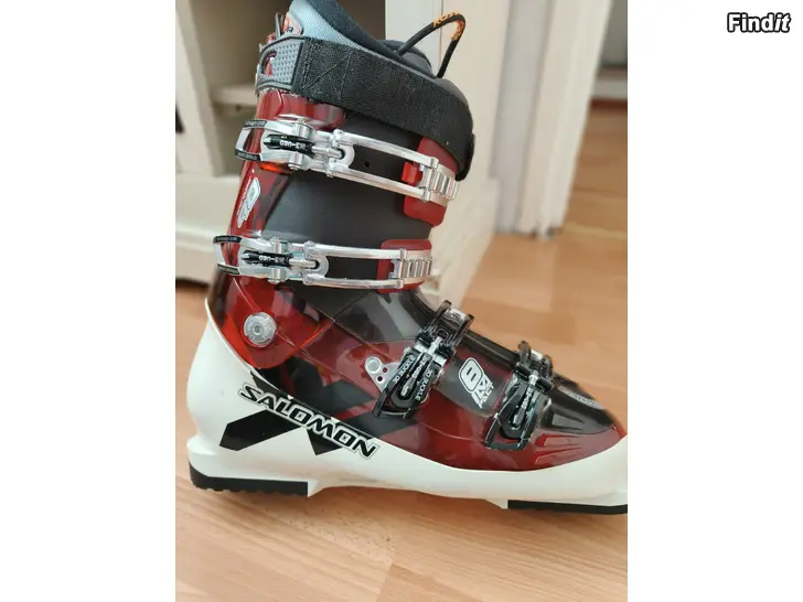 Myydään Salomon ENERGYZER koko 47