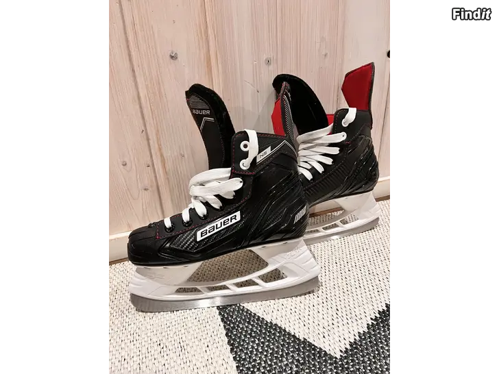 Säljes Luistimet koko 35