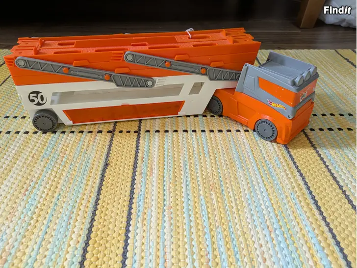 Säljes Hot wheels, transport lastbil