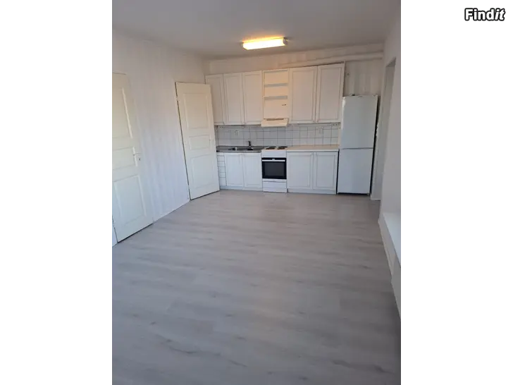 Uthyres Uthyres 37m2 i molpe,hyra 250