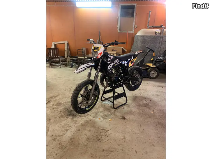Säljes Sherco sm-r 50