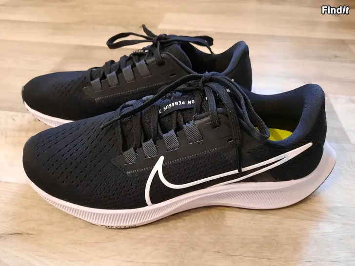 Säljes Nike sportskor