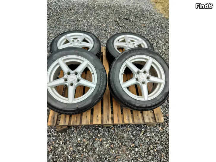 Myydään Mersun vanteet renkailla