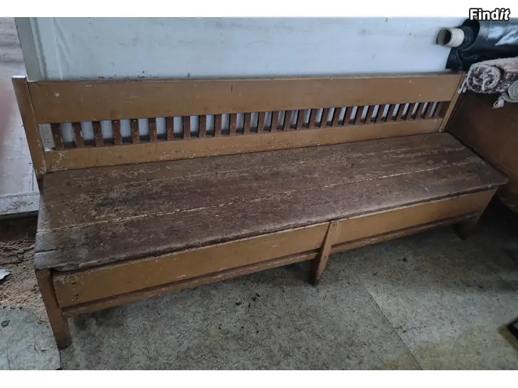 Säljes Gammal soffa