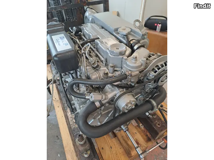 Myydään Craftsman CM4.42 42hv dieselmoottori, ajettu 57h