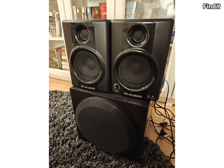 Myydään Högtalare