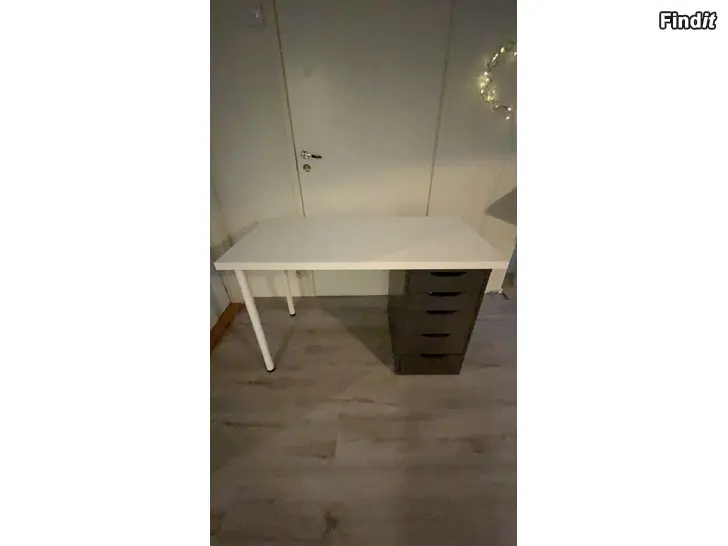 Säljes KirjoitusPöytä