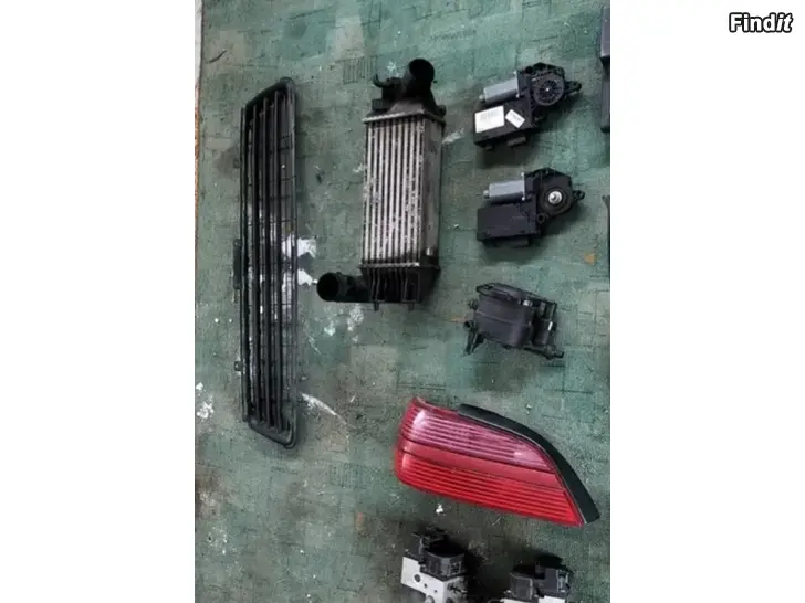 Myydään Välijäähdytin abspumppu lasinnostimen moottori takaumpio dieselsuodatimenkotelo