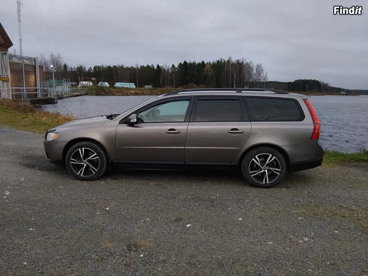 Säljes Volvo V70 D5