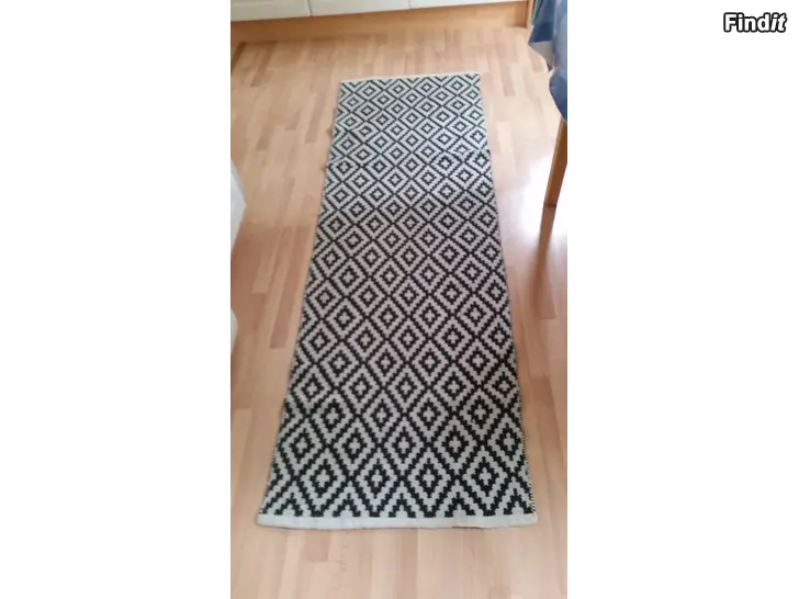 Myydään Kuviomatto salmiakkikuvio 64x200cm BoelJan 12e