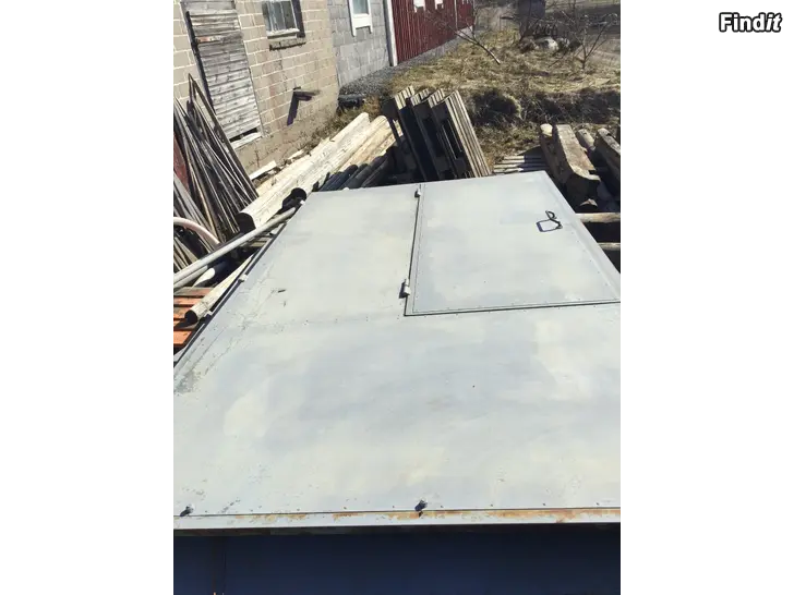 Säljes Garage dörrar