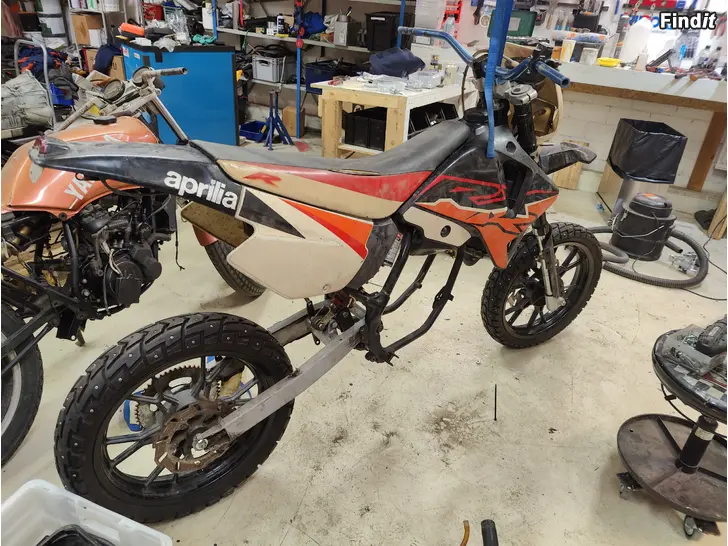 Myydään Aprilia RX